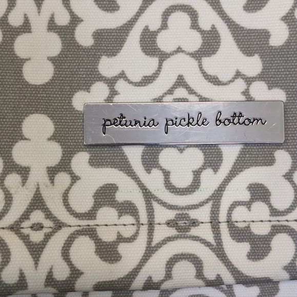 Petunia Pickle Bottom Diaper Bag - Picture 4 of 6